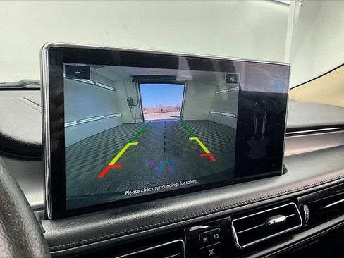 Used 2022 Lincoln Nautilus FWD image 21