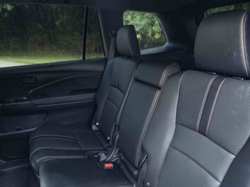 Used 2023 Honda Passport TrailSport image 19