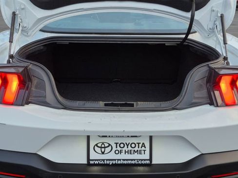 Used 2024 Ford Mustang Premium image 6
