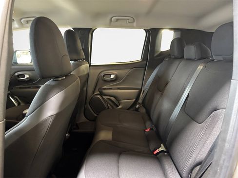 Used 2020 Jeep Renegade Altitude image 24