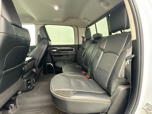 Used 2024 RAM 2500 Laramie w/ Safety Group AWD/4WD image 18