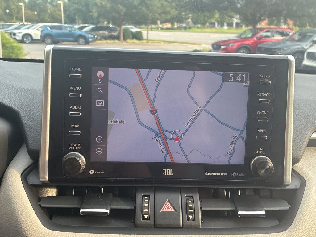 Used 2020 Toyota RAV4 Limited AWD/4WD image 18