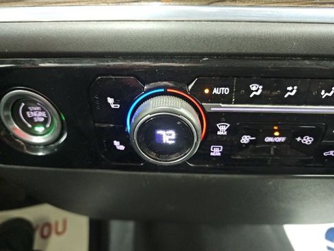 Used 2022 Chevrolet Silverado 1500 LT image 13