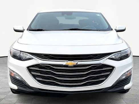 Used 2024 Chevrolet Malibu LT image 2
