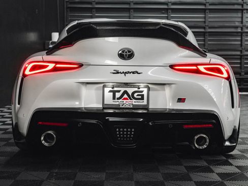 Used 2021 Toyota Supra Premium image 24
