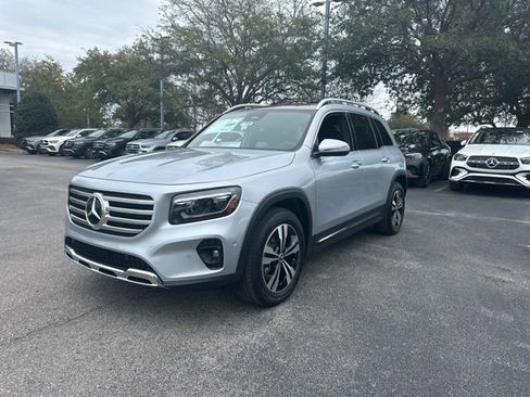 New 2026 Mercedes-Benz GLB 250 image 2