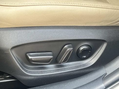 Used 2020 Toyota Avalon Limited w/ Advanced Safety Package FWD image 22