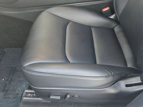 Used 2020 Tesla Model Y Long Range image 11