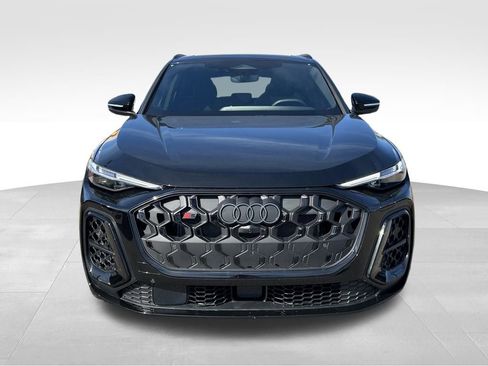 Used 2025 Audi SQ5 Premium Plus w/ Premium Plus Package image 9