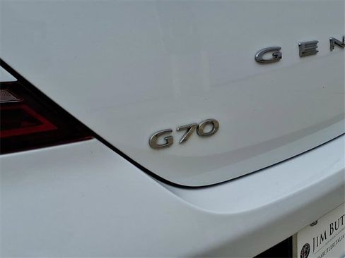 Used 2025 Genesis G70 2.5T image 23