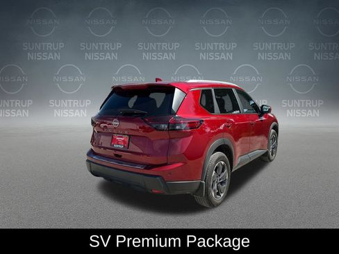 Used 2025 Nissan Rogue SV w/ SV Premium Package FWD image 7