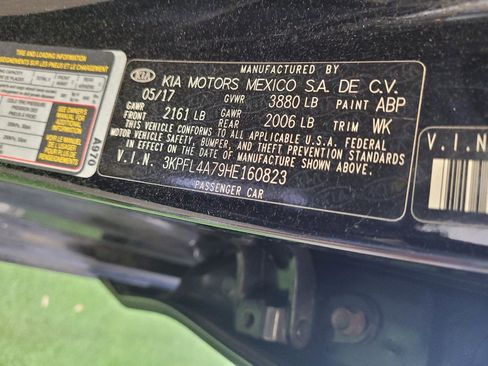 Used 2017 Kia Forte S w/ S Premium Package FWD image 33