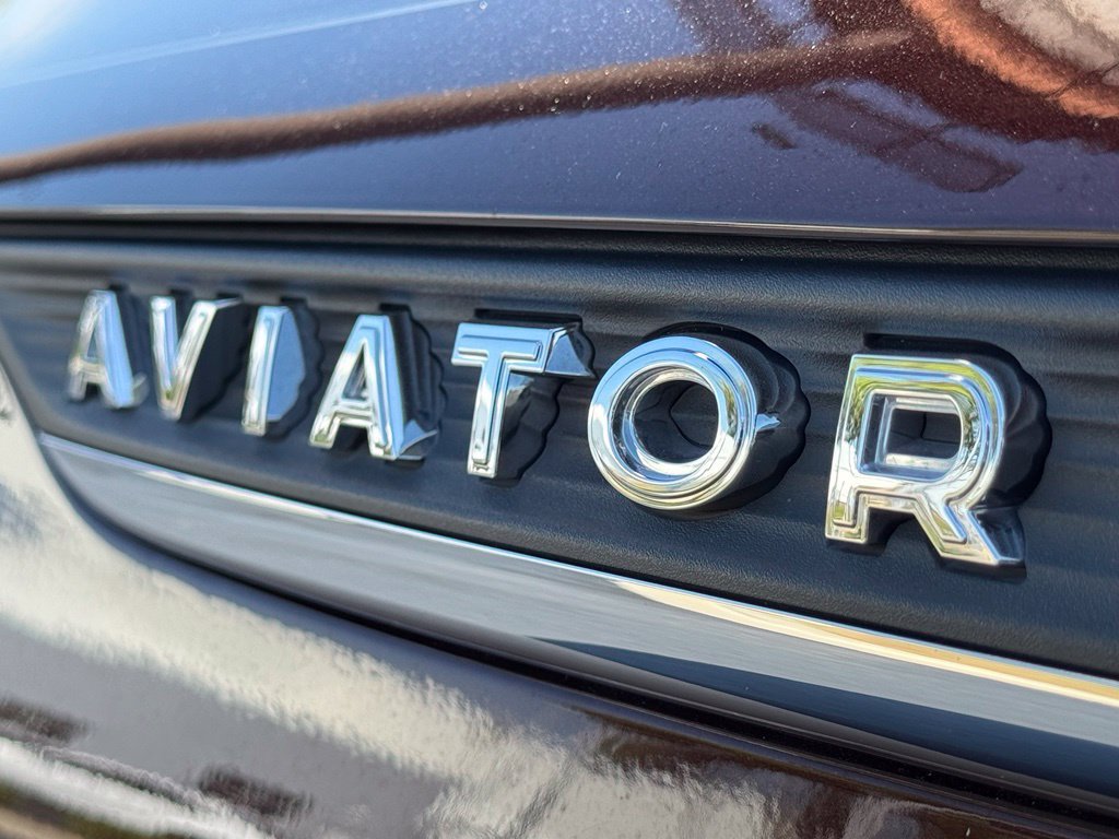 Used 2020 Lincoln Aviator Reserve w/ Equipment Group 202A AWD/4WD image 11