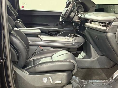 New 2026 Lincoln Navigator Reserve w/ Jet Appearance Package AWD/4WD image 59