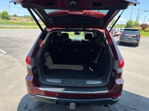 Used 2019 Jeep Grand Cherokee Limited w/ Trailer Tow Group IV AWD/4WD image 18