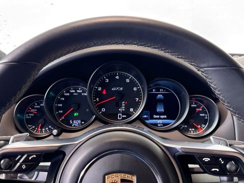Used 2018 Porsche Cayenne GTS image 15