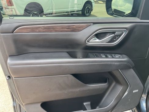 Used 2021 Chevrolet Tahoe LT RWD image 14