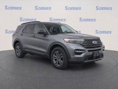 Certified 2023 Ford Explorer XLT w/ Equipment Group 202A
