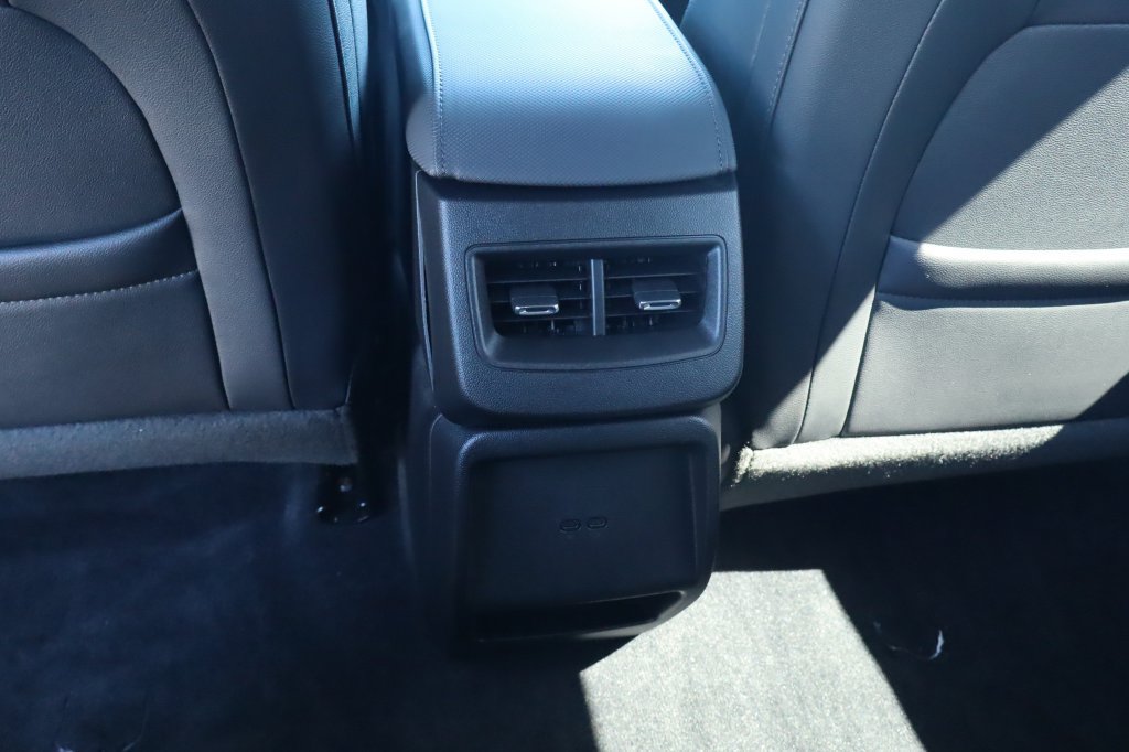 Used 2024 Chevrolet Equinox EV LT FWD image 33