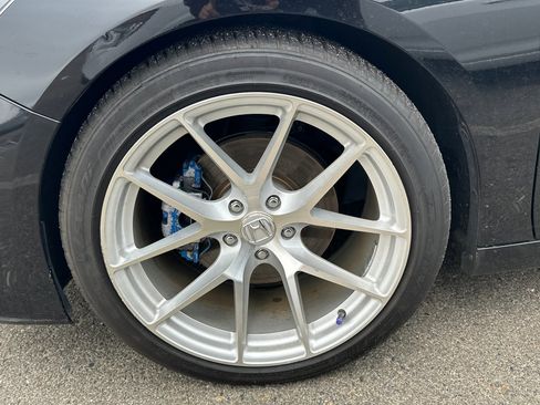 Used 2018 Honda Accord Touring image 6