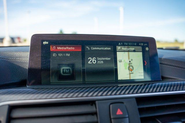 Used 2018 BMW M3 RWD image 25
