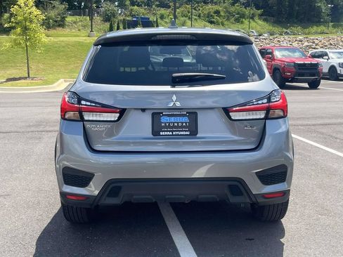Used 2025 Mitsubishi Outlander Sport ES AWD/4WD image 4