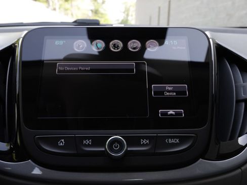 Used 2017 Chevrolet Volt LT w/ Comfort Package FWD image 35