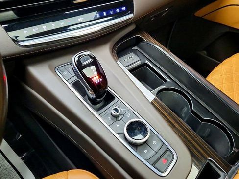 Used 2021 Cadillac Escalade Sport w/ Driver Assist Tech Package image 17