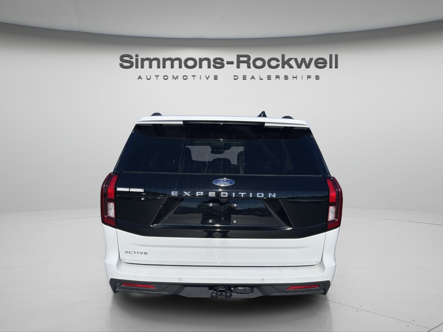 Used 2025 Ford Expedition Active AWD/4WD image 4