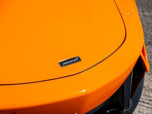 Used 2024 McLaren Artura RWD image 48