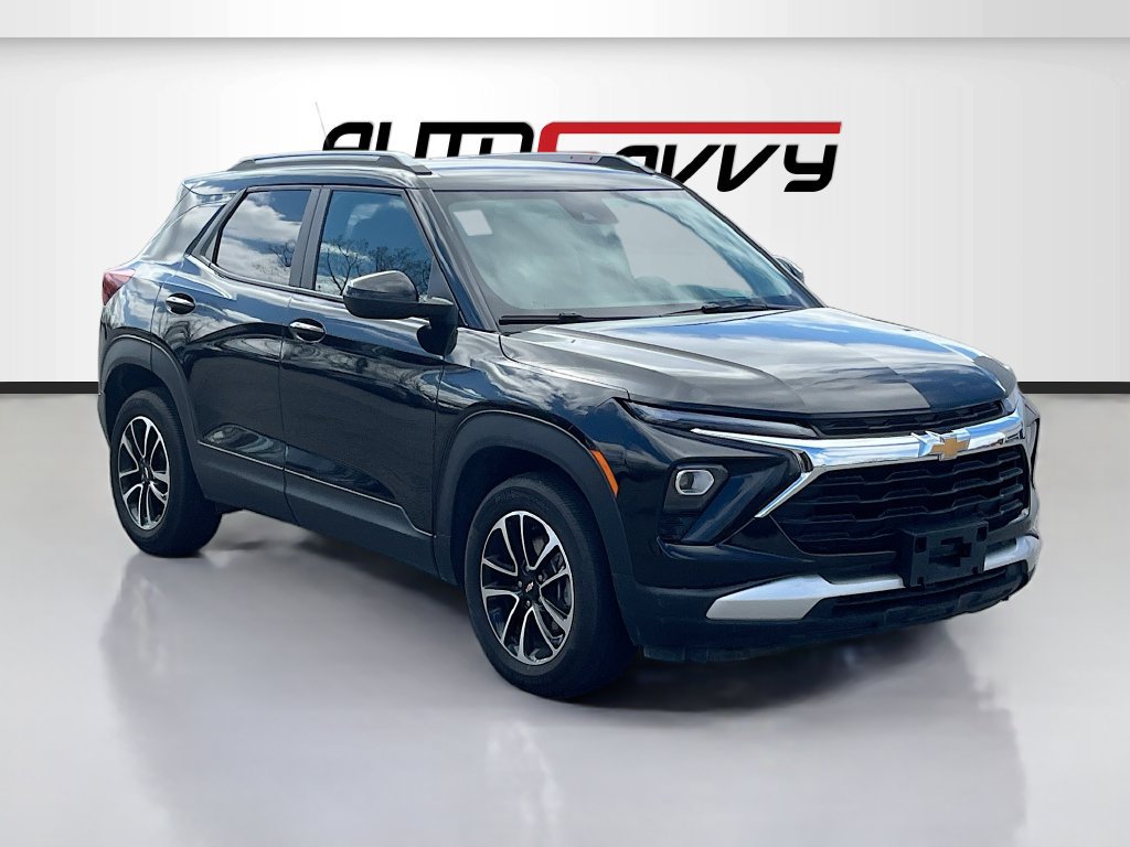 Used 2024 Chevrolet TrailBlazer LT w/ Convenience Package AWD/4WD image 1