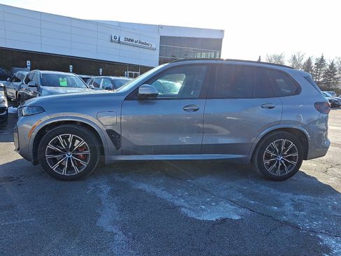 Used 2024 BMW X5 xDrive50e w/ Executive Package image 3