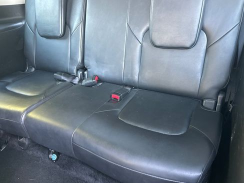 Used 2022 INFINITI QX80 Luxe image 18