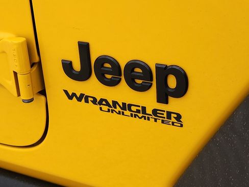 Used 2021 Jeep Wrangler Unlimited Sport AWD/4WD image 8