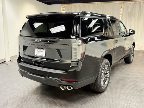 New 2026 Chevrolet Suburban Z71 image 7