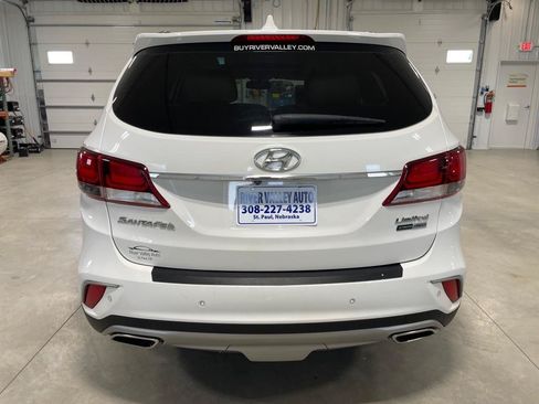 Used 2017 Hyundai Santa Fe Limited w/ Cargo Package AWD/4WD image 5