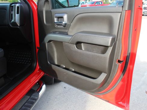 Used 2018 Chevrolet Silverado 1500 LT w/ All Star Edition image 28