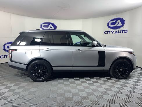 Used 2019 Land Rover Range Rover HSE image 2