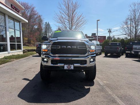 Used 2020 RAM 2500 Tradesman w/ Chrome Appearance Group image 3