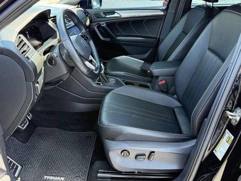 Used 2023 Volkswagen Tiguan SE R-Line FWD image 13