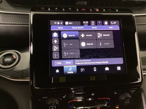 Used 2022 Jeep Grand Cherokee Altitude image 25