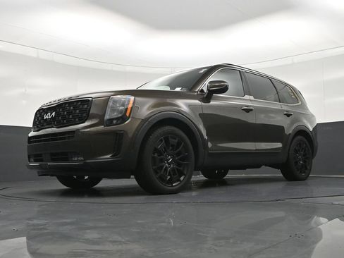 Used 2022 Kia Telluride SX w/ Nightfall Edition Package AWD/4WD image 24