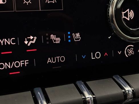 New 2026 GMC Acadia Denali Ultimate w/ LPO, Floor Liner Package AWD/4WD image 6