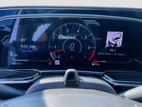 Used 2024 Cadillac Escalade V AWD/4WD image 21