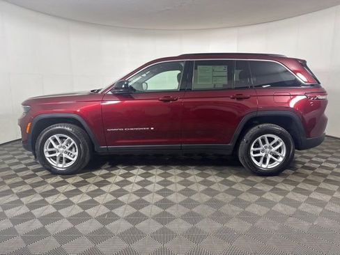 Used 2024 Jeep Grand Cherokee Laredo X w/ Trailer Tow Package image 7