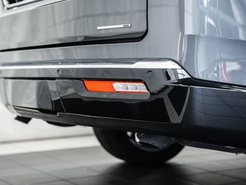 New 2024 Jeep Grand Wagoneer Series III w/ HD Trailer Tow Package image 6