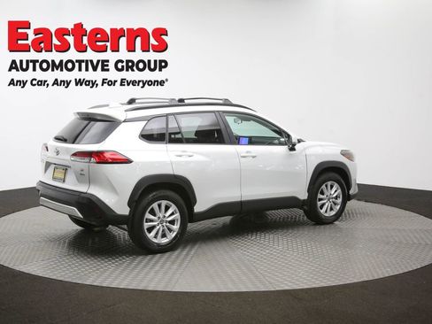 Used 2023 Toyota Corolla Cross LE image 42