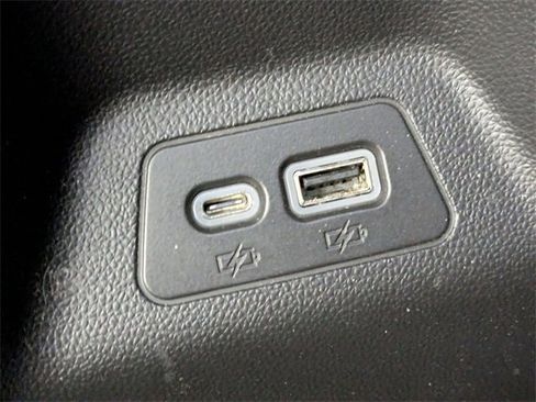 Used 2021 Buick Envision Essence w/ Sport Touring Package image 26