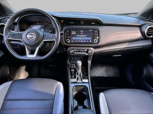 Used 2024 Nissan Kicks SR w/ SR Premium Package FWD image 14