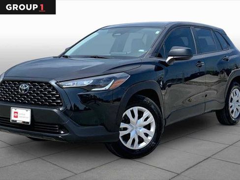 Certified 2025 Toyota Corolla Cross L FWD image 1